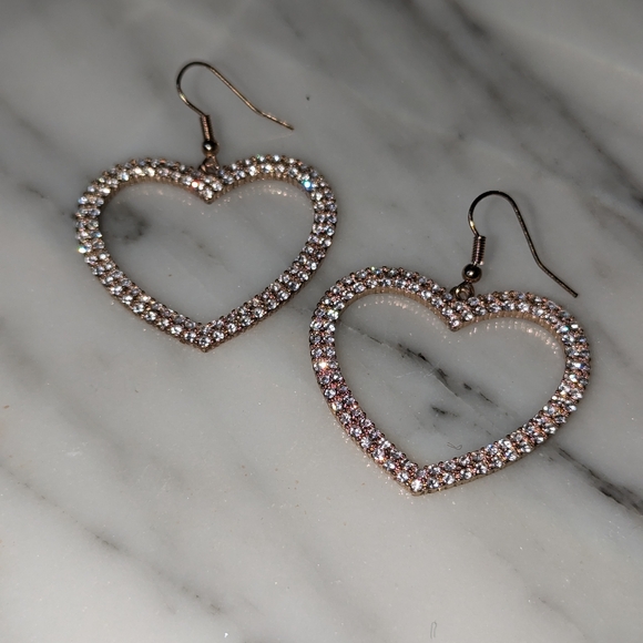 Sparkling Heart shaped CZ Earrings - Picture 14 of 15